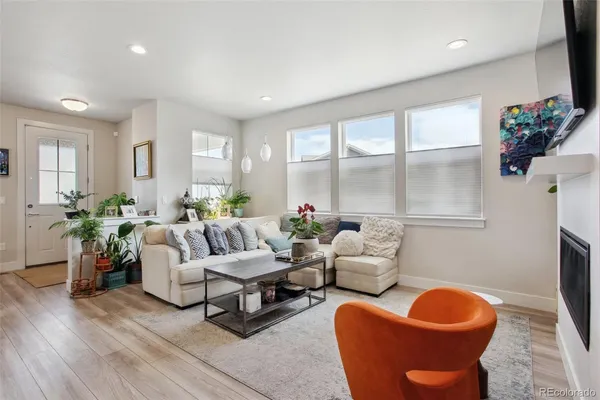 $3,800 | 2862 East 103rd Avenue, Thornton, CO 80229