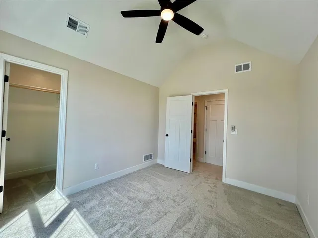 $541,900 | 1929 Longview Drive, Liberty, MO 64068