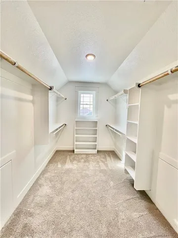 $541,900 | 1929 Longview Drive, Liberty, MO 64068