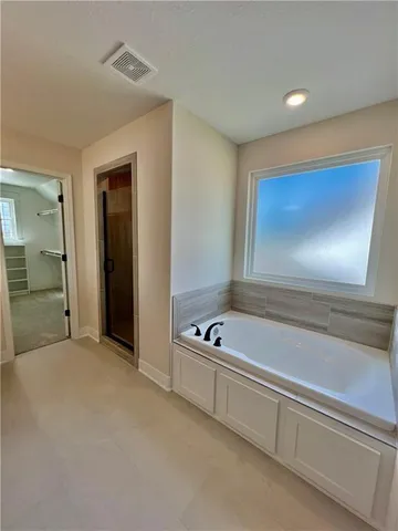 $541,900 | 1929 Longview Drive, Liberty, MO 64068