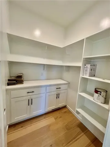 $541,900 | 1929 Longview Drive, Liberty, MO 64068