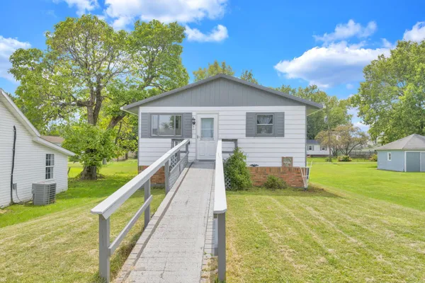 $220,000 | 1116 East Chestnut Street, Lancaster, OH 43130