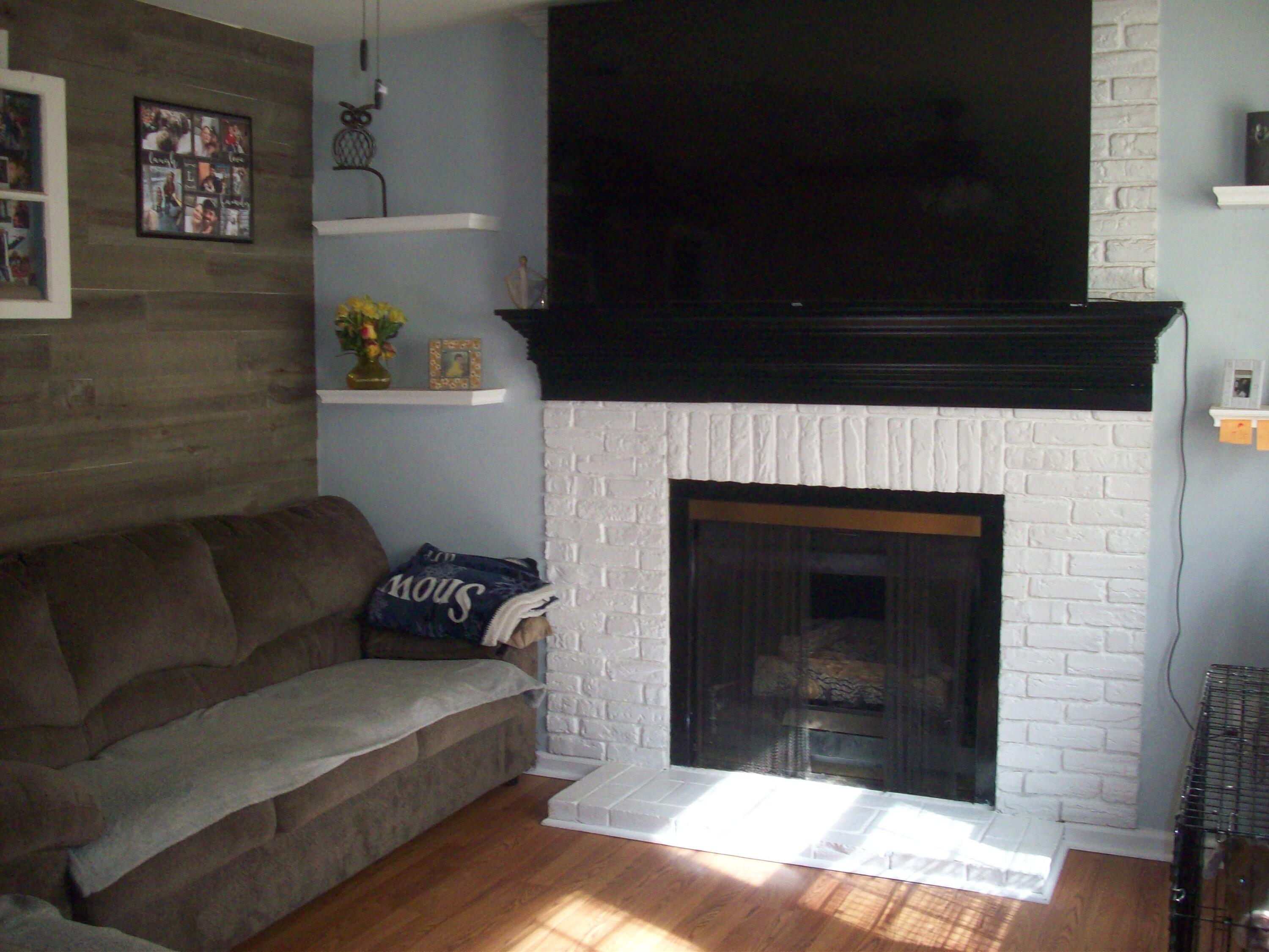 8211 Wood Haven Road Roanoke, VA 24019 - Photo 3 of 16 100_3290