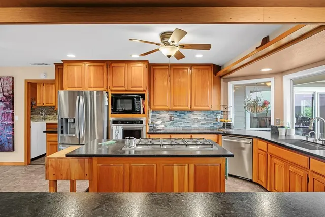 $1,075,000 | 8641 Riverwood Drive, Placerville, CA 95667