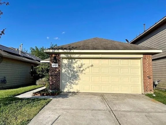 9210 Strawberry Cactus Loop Houston, TX 77064 - Photo 2 of 11