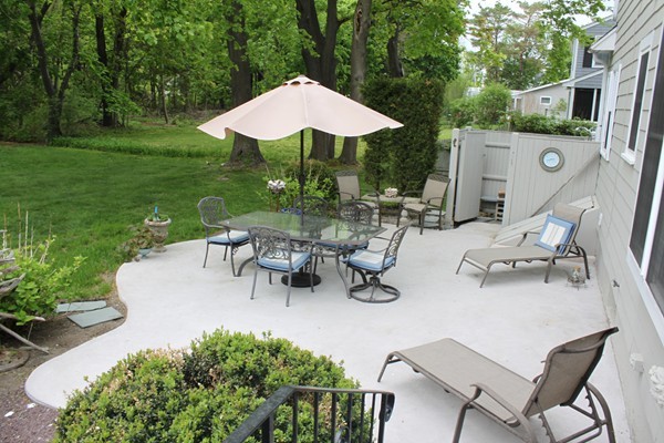 545 Hatherly Road Scituate, MA 02066 - Photo 4 of 28