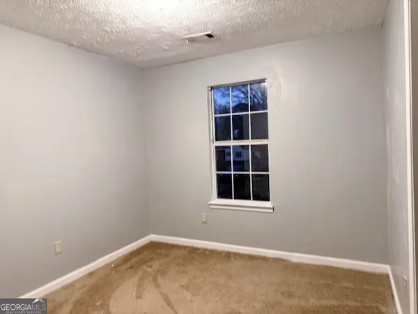 $1,500 | 301 South 18th Street, Griffin, GA 30224