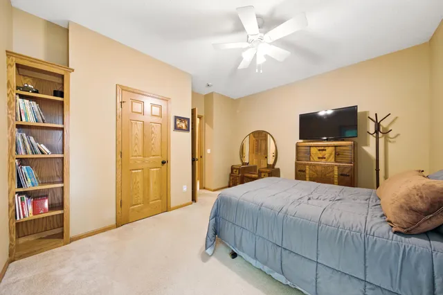 $1,050,000 | 10684 Alameda Avenue, Inver Grove Heights, MN 55077