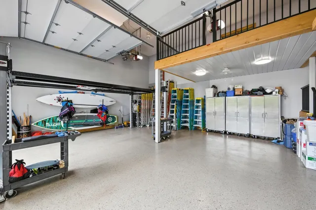 $1,050,000 | 10684 Alameda Avenue, Inver Grove Heights, MN 55077