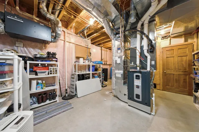 $1,050,000 | 10684 Alameda Avenue, Inver Grove Heights, MN 55077