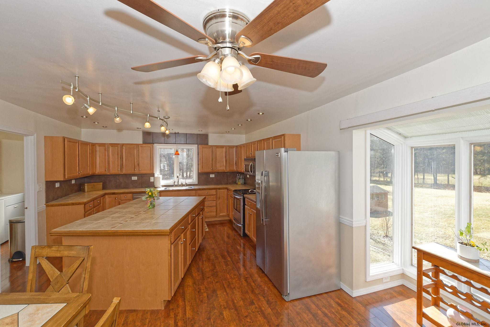 151 Ashdown Road Clifton Park, NY 12019 - Photo 17 of 58 Photo 17