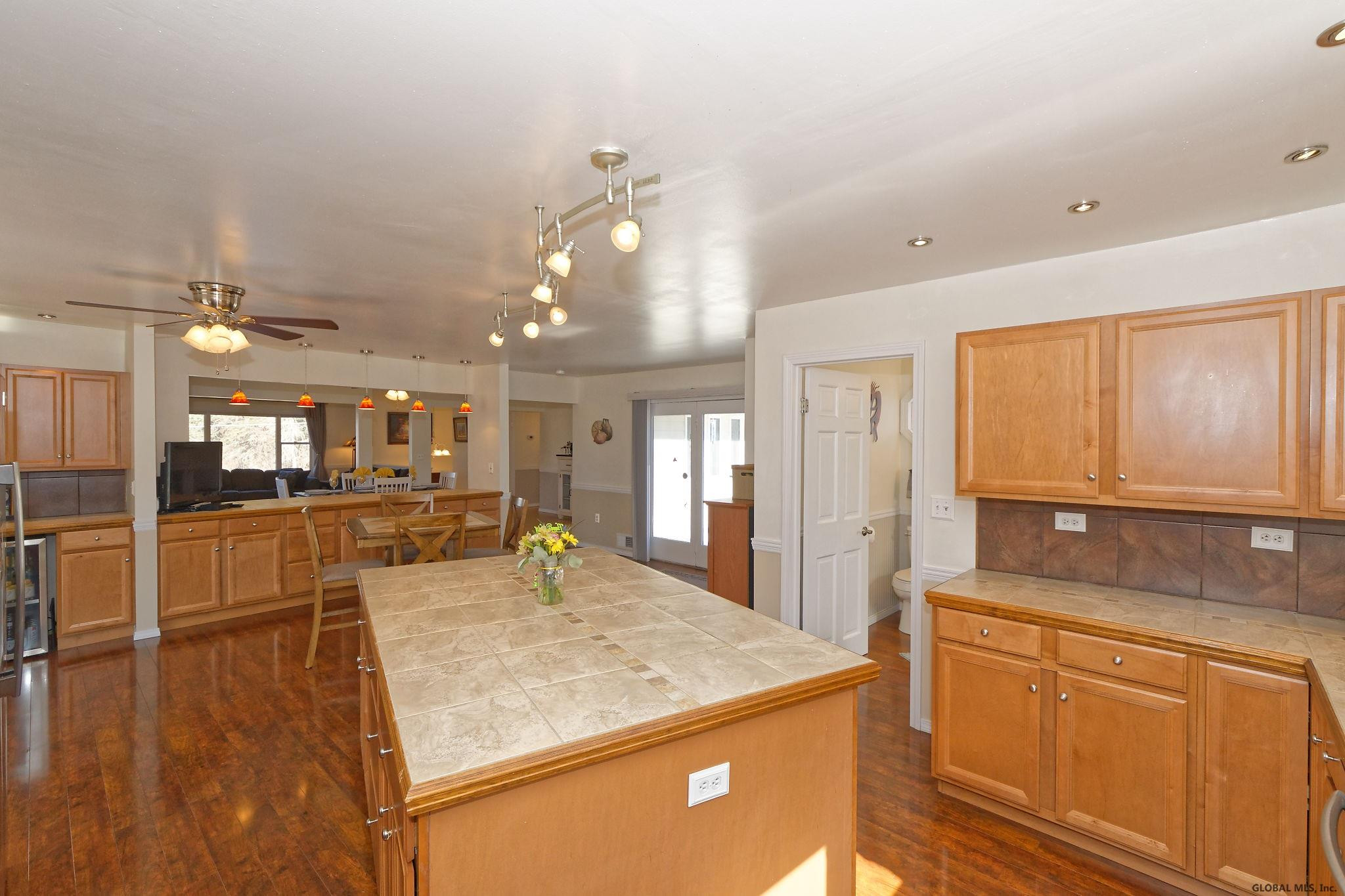 151 Ashdown Road Clifton Park, NY 12019 - Photo 18 of 58 Photo 18