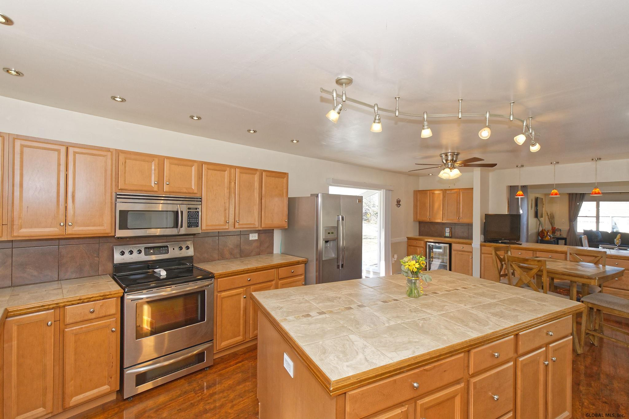 151 Ashdown Road Clifton Park, NY 12019 - Photo 19 of 58 Photo 19