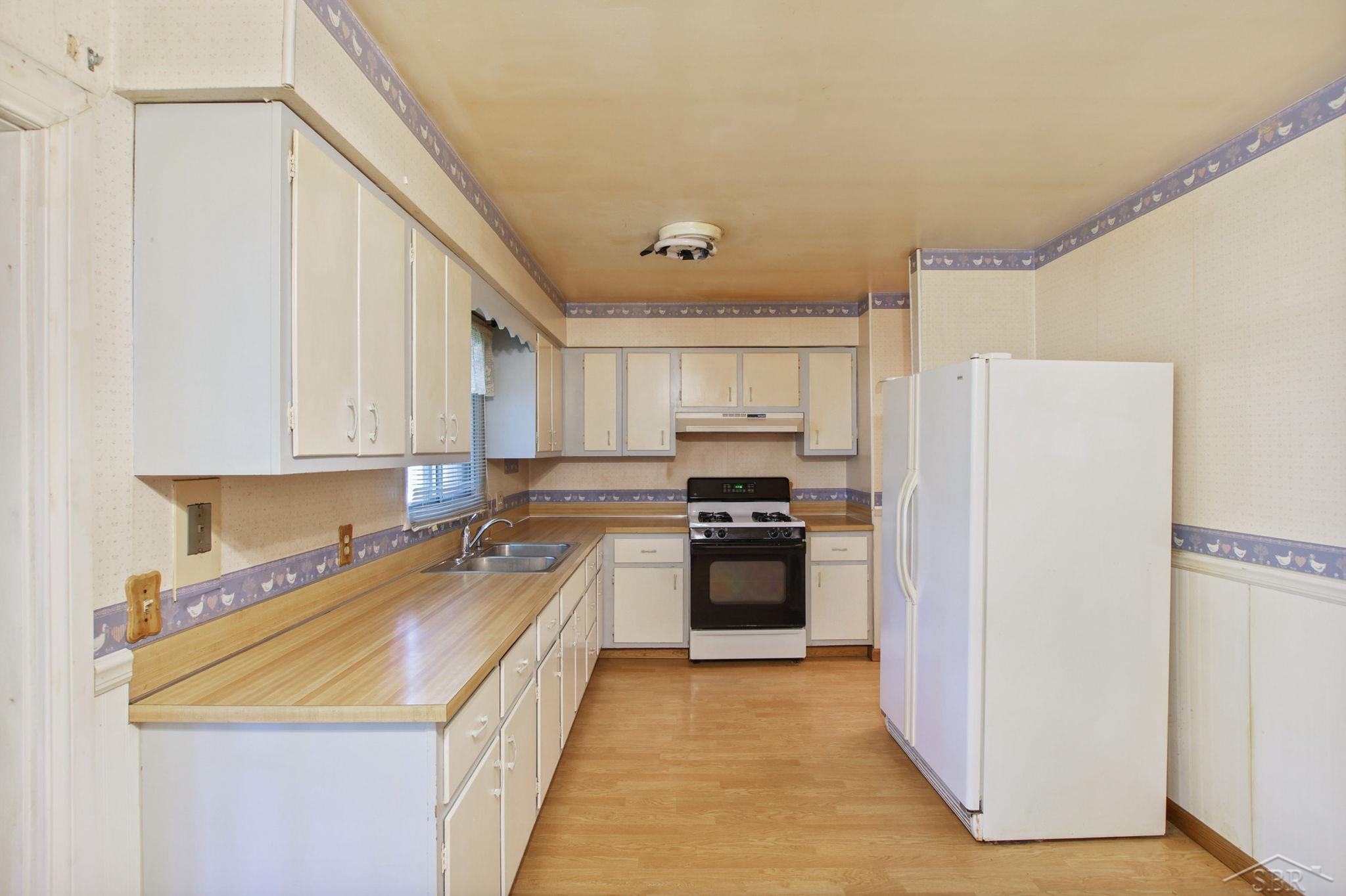 4440 Sherman Road Saginaw, MI 48604 - Photo 13 of 32 50110829-12.JPG