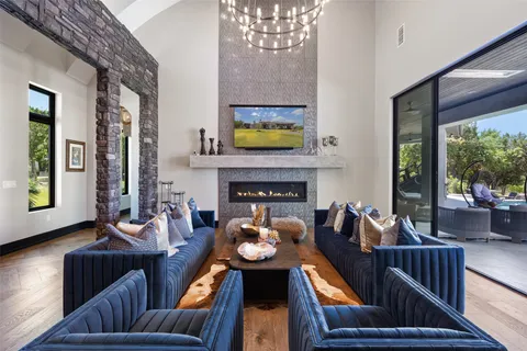 $2,500,000 | 19204 Secretariat Place, Spicewood, TX 78669