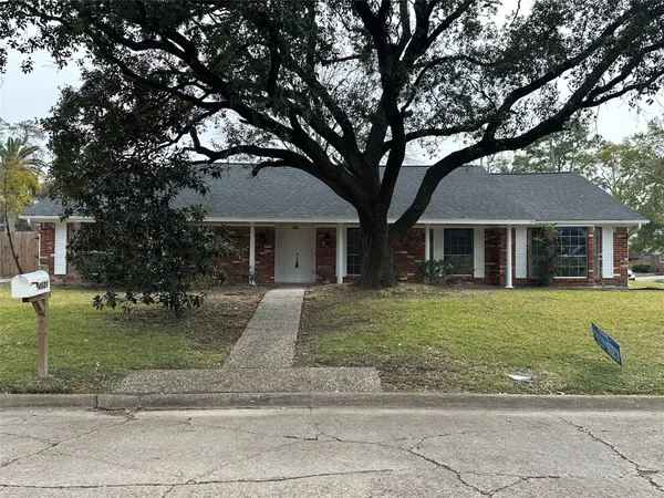 $2,650 | 4821 Burning Tree Drive, Baytown, TX 77521