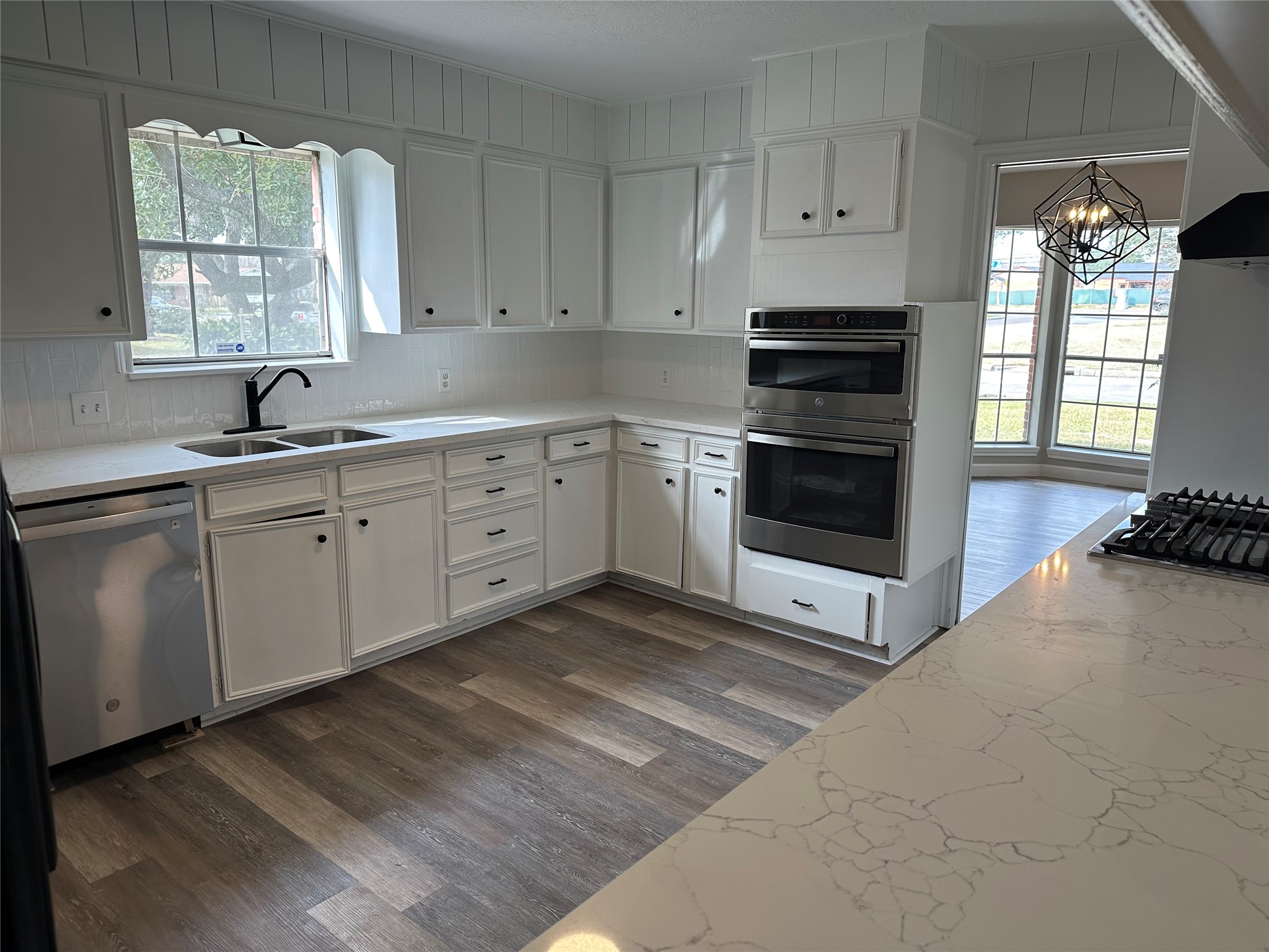 4821 Burning Tree Drive Baytown, TX 77521 - Photo 6 of 22