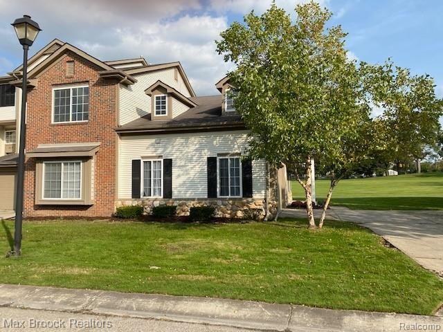 319 Oak Ridge Drive Pontiac, MI 48341 - Photo 1 of 21