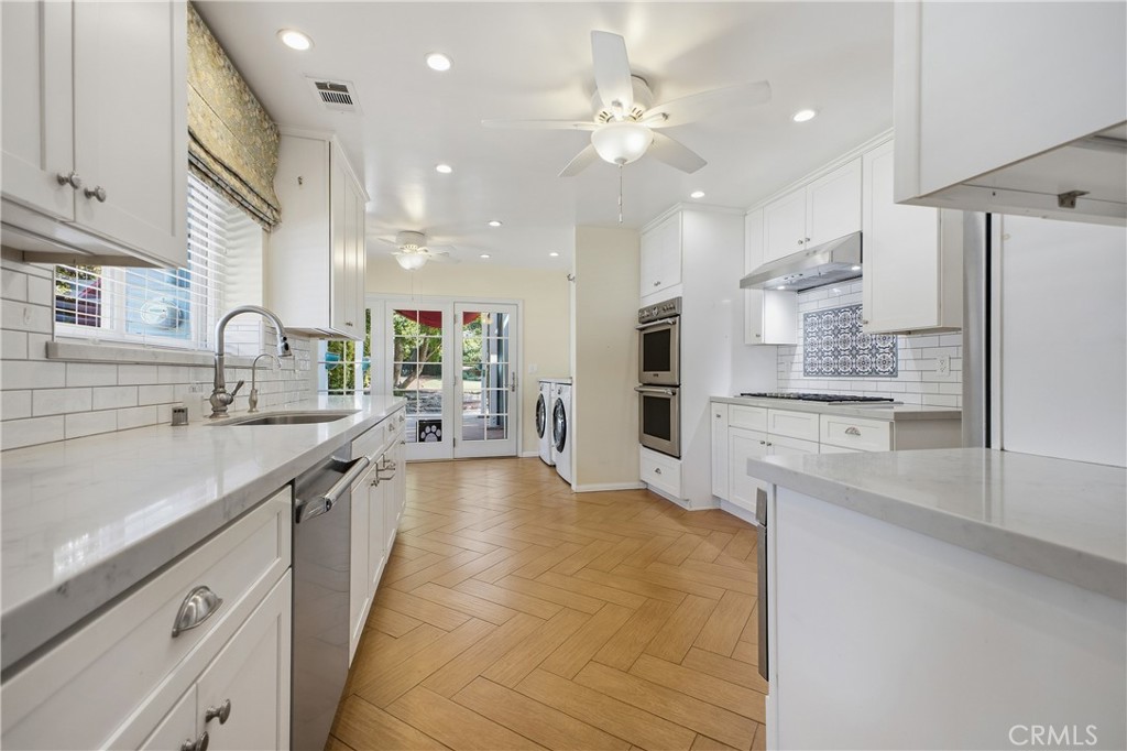 541 East Woodbury Road Altadena, CA 91001 - Photo 16 of 48