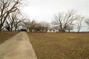 $2,500 | 2047 Farm To Market Road 2933, McKinney, TX 75071