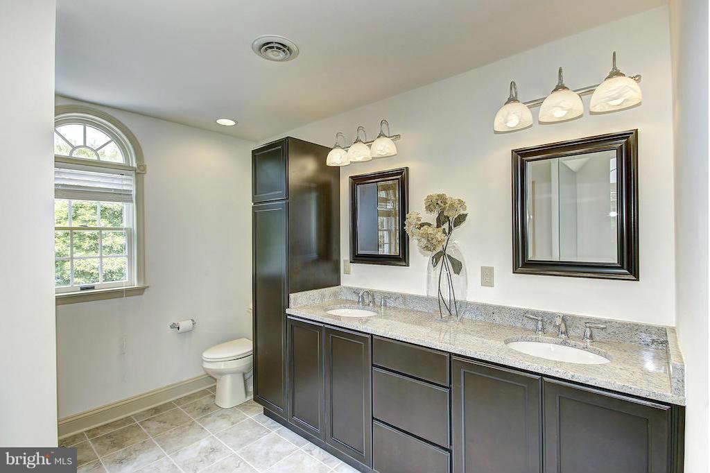 17600 Hardy Road Mount Airy, MD 21771 - Photo 16 of 30 Brand new granite vanity,floor tile,tub surround