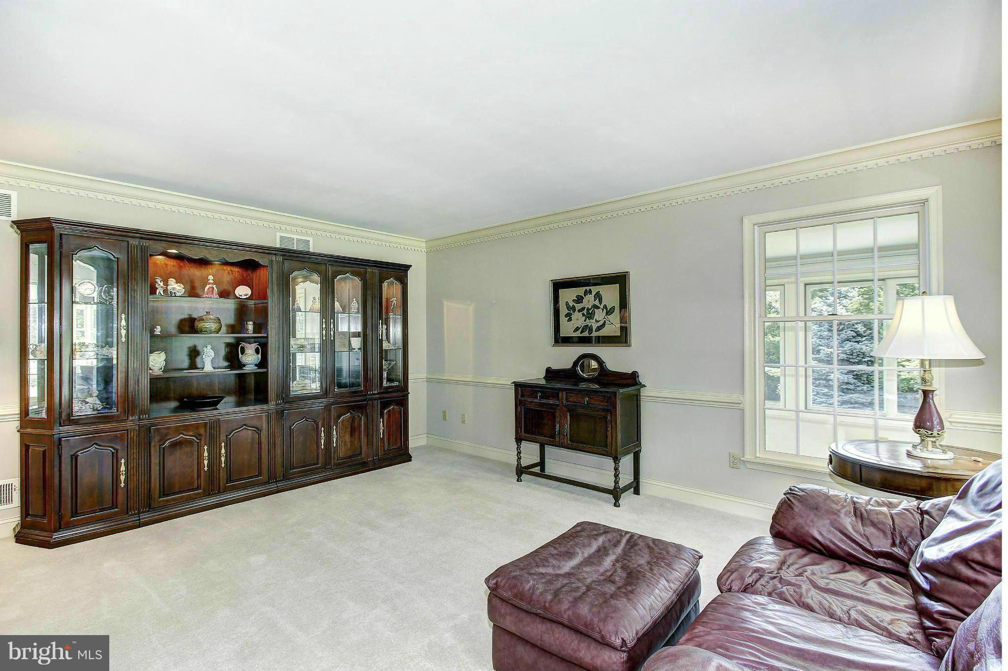 17600 Hardy Road Mount Airy, MD 21771 - Photo 6 of 30 Living Room w/crown/dentil/chair rail moldings
