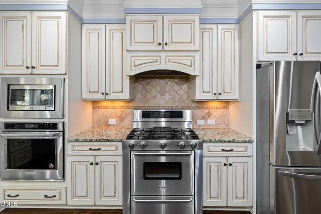 $850,000 | 690 Hawthorne Place, Creedmoor, NC 27522