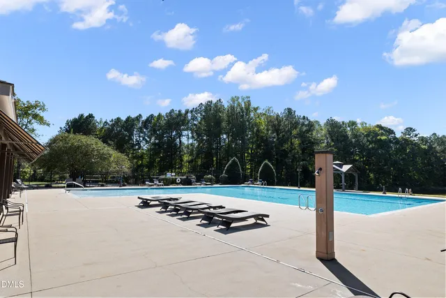 $850,000 | 690 Hawthorne Place, Creedmoor, NC 27522