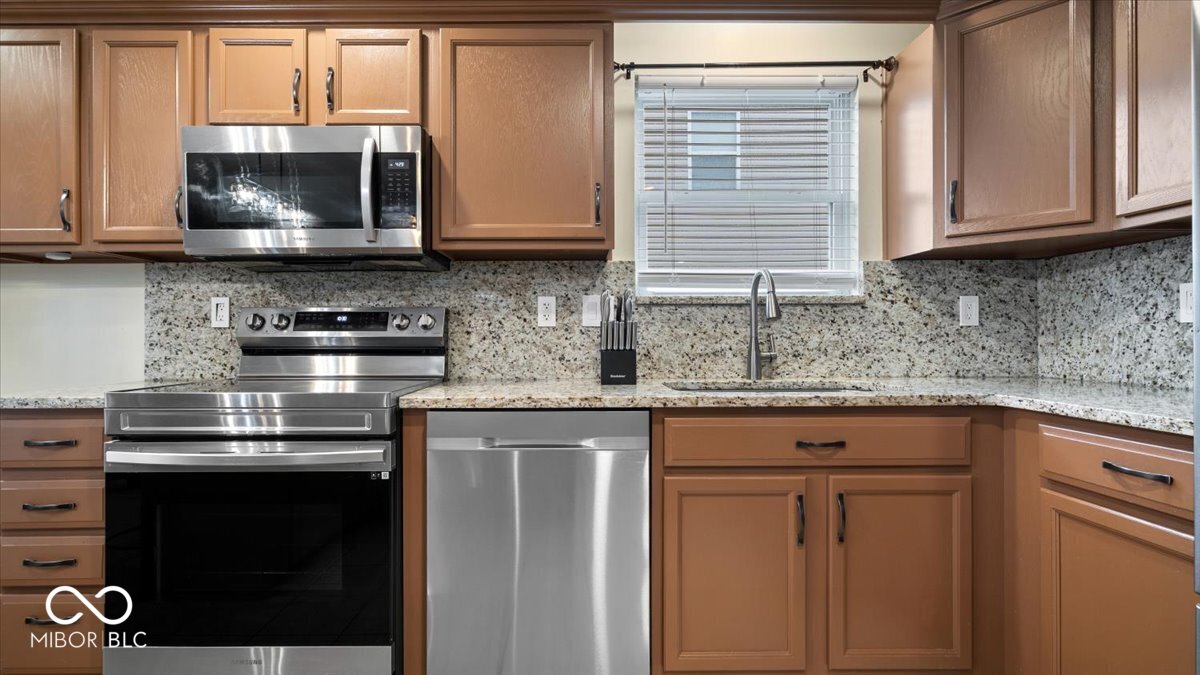 12959 Quarterback Lane Fishers, IN 46037 - Photo 16 of 30