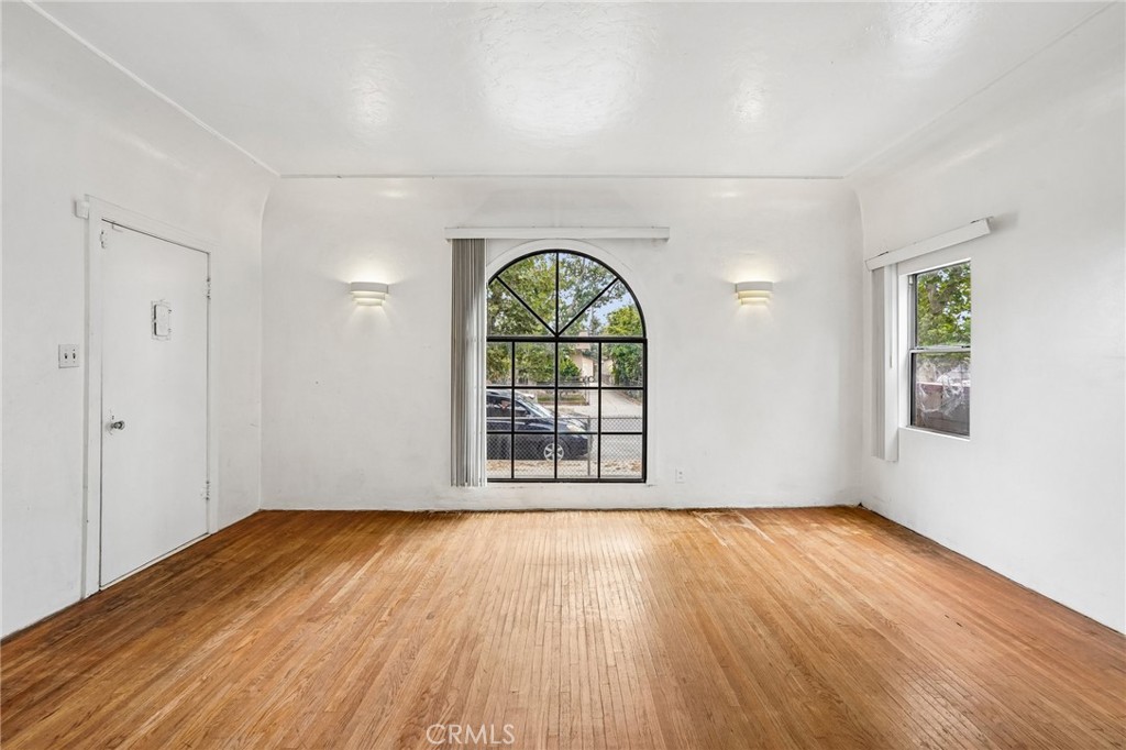 1359 South Downey Road Los Angeles, CA 90023 - Photo 9 of 54