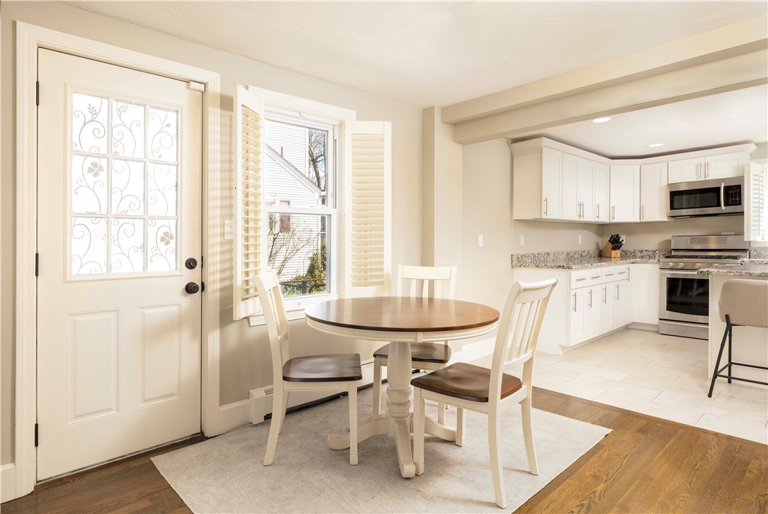 16 Loxley Road Providence, RI 02908 - Photo 11 of 45