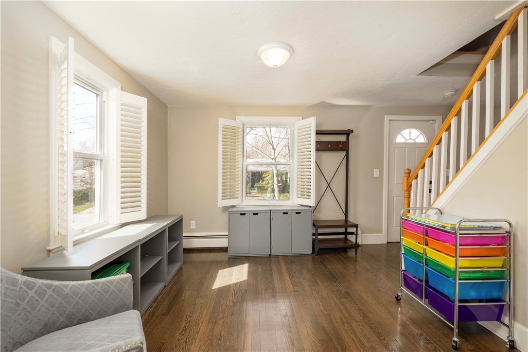 16 Loxley Road Providence, RI 02908 - Photo 15 of 45