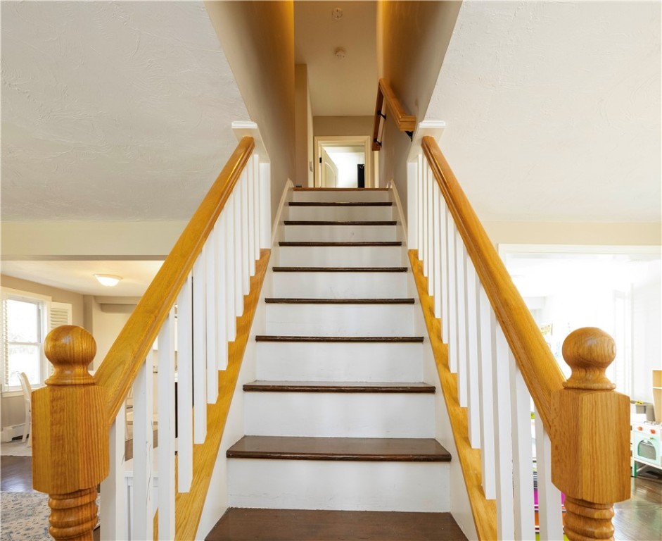 16 Loxley Road Providence, RI 02908 - Photo 18 of 45