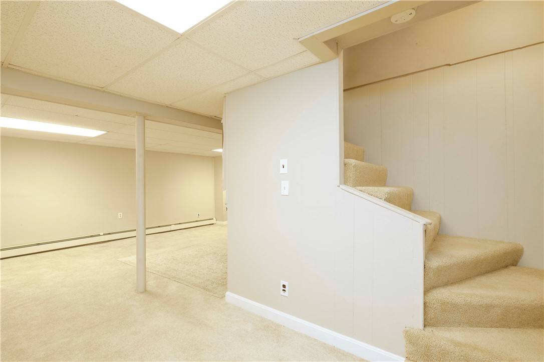 16 Loxley Road Providence, RI 02908 - Photo 35 of 45