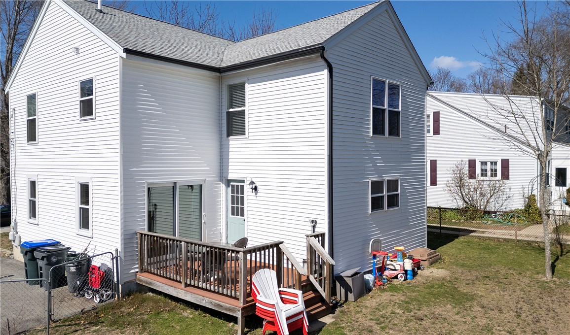 16 Loxley Road Providence, RI 02908 - Photo 36 of 45