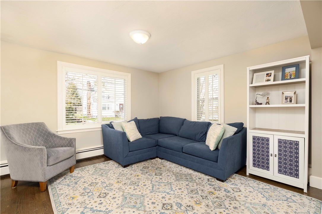 16 Loxley Road Providence, RI 02908 - Photo 9 of 45