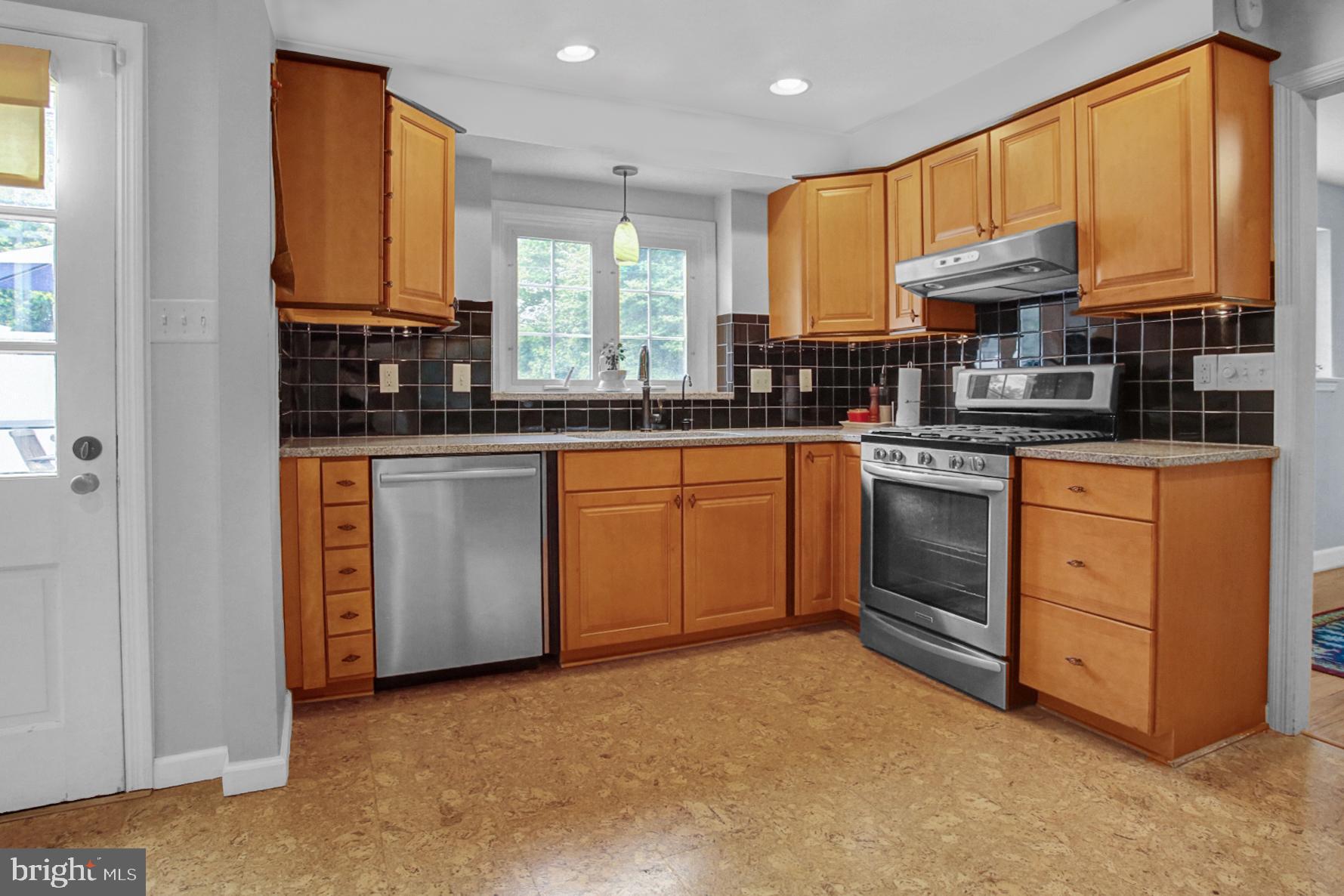 3523 West Kent Road Reading, PA 19605 - Photo 13 of 36