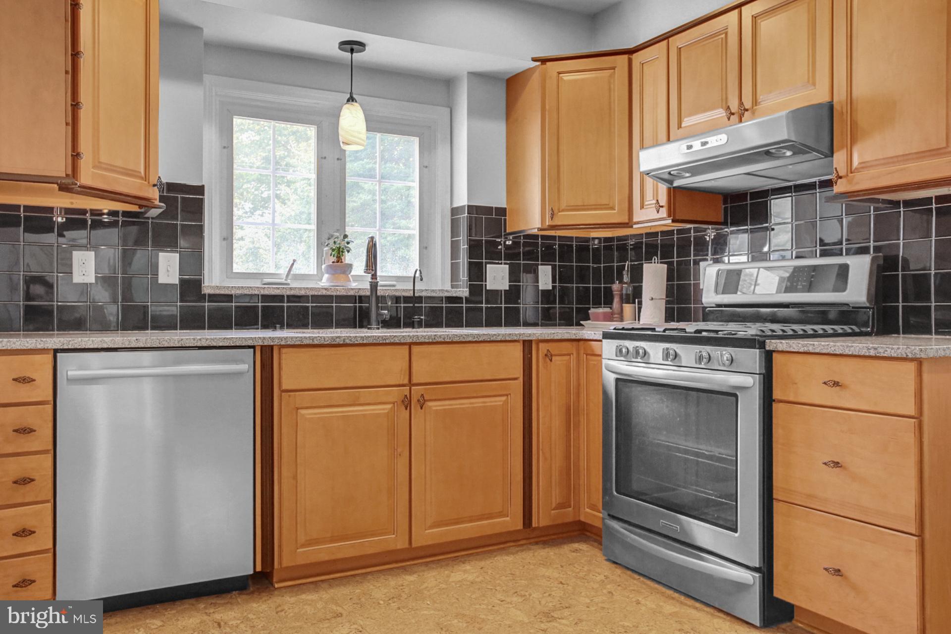 3523 West Kent Road Reading, PA 19605 - Photo 9 of 36