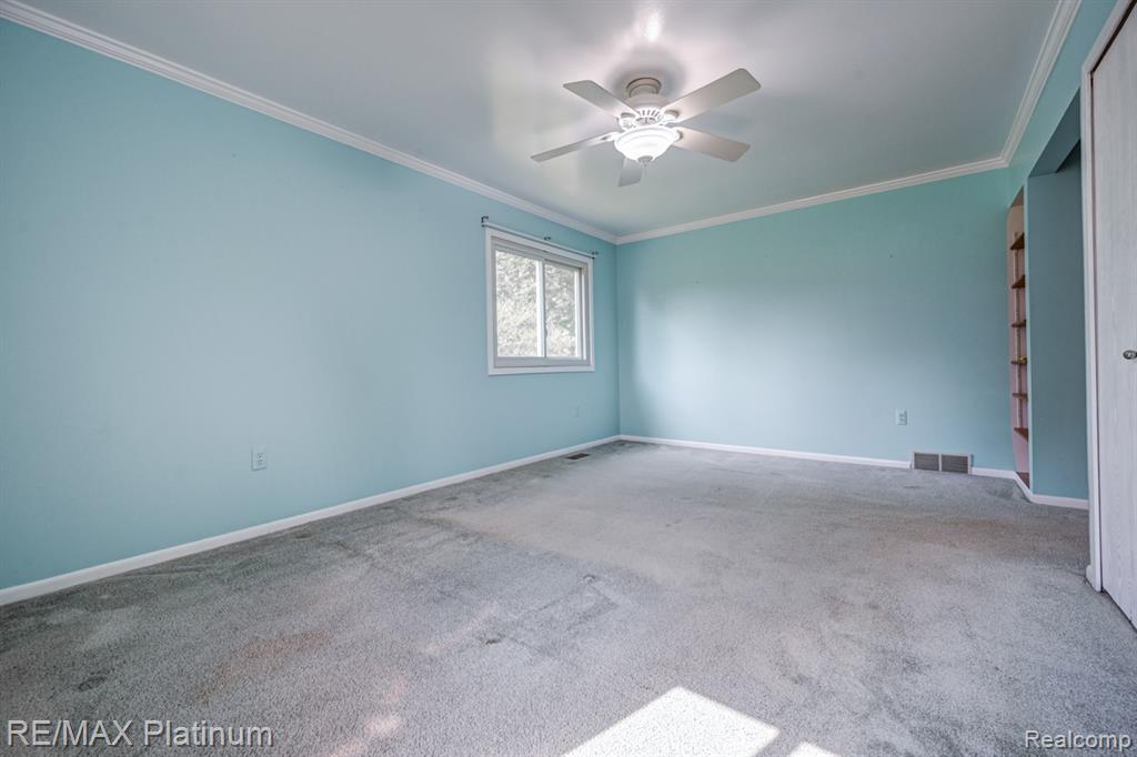 240 East Rolston Road Linden, MI 48451 - Photo 22 of 48