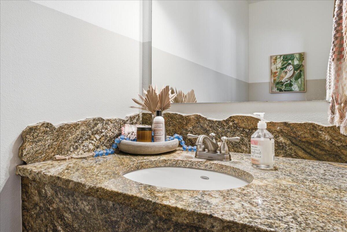 210 North Maple Street Sisters, OR 97759 - Photo 13 of 61 13-052_DSC00548