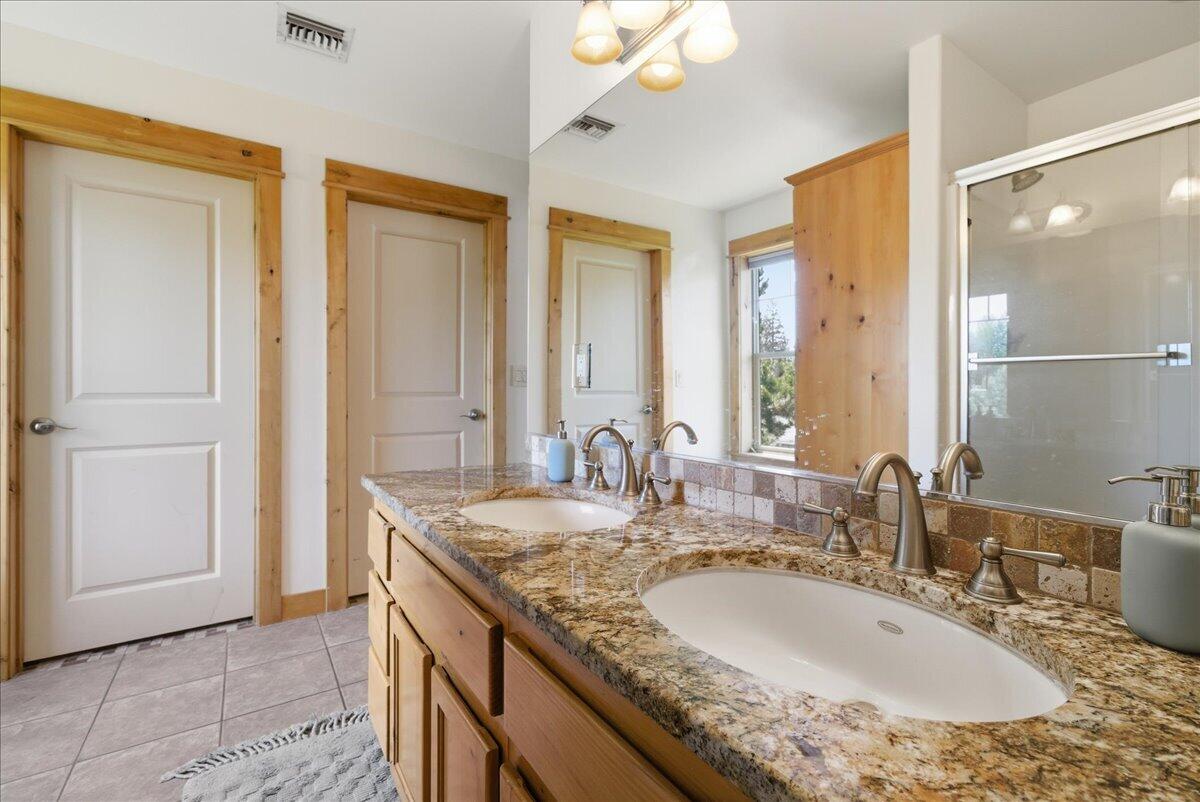 210 North Maple Street Sisters, OR 97759 - Photo 38 of 61 44-047_DSC00422
