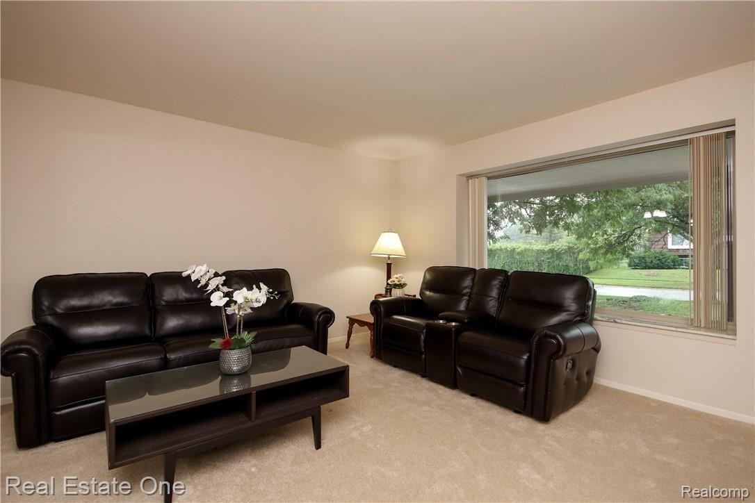 6799 Longwood Road Canton, MI 48187 - Photo 4 of 27 Formal Living Room
