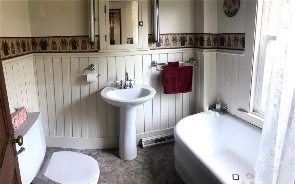 129 Switzerland Road Lewiston, ME 04240 - Photo 20 of 31 First floor bath