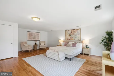 $1,299,900 | 3901 Colonel Ellis Avenue, Alexandria, VA 22304