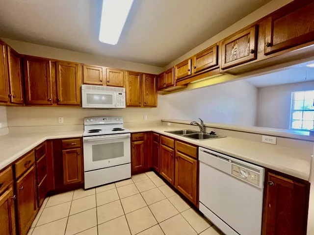 $162,000 | 4434 Gearhart Road, Unit 2902, Tallahassee, FL 32303