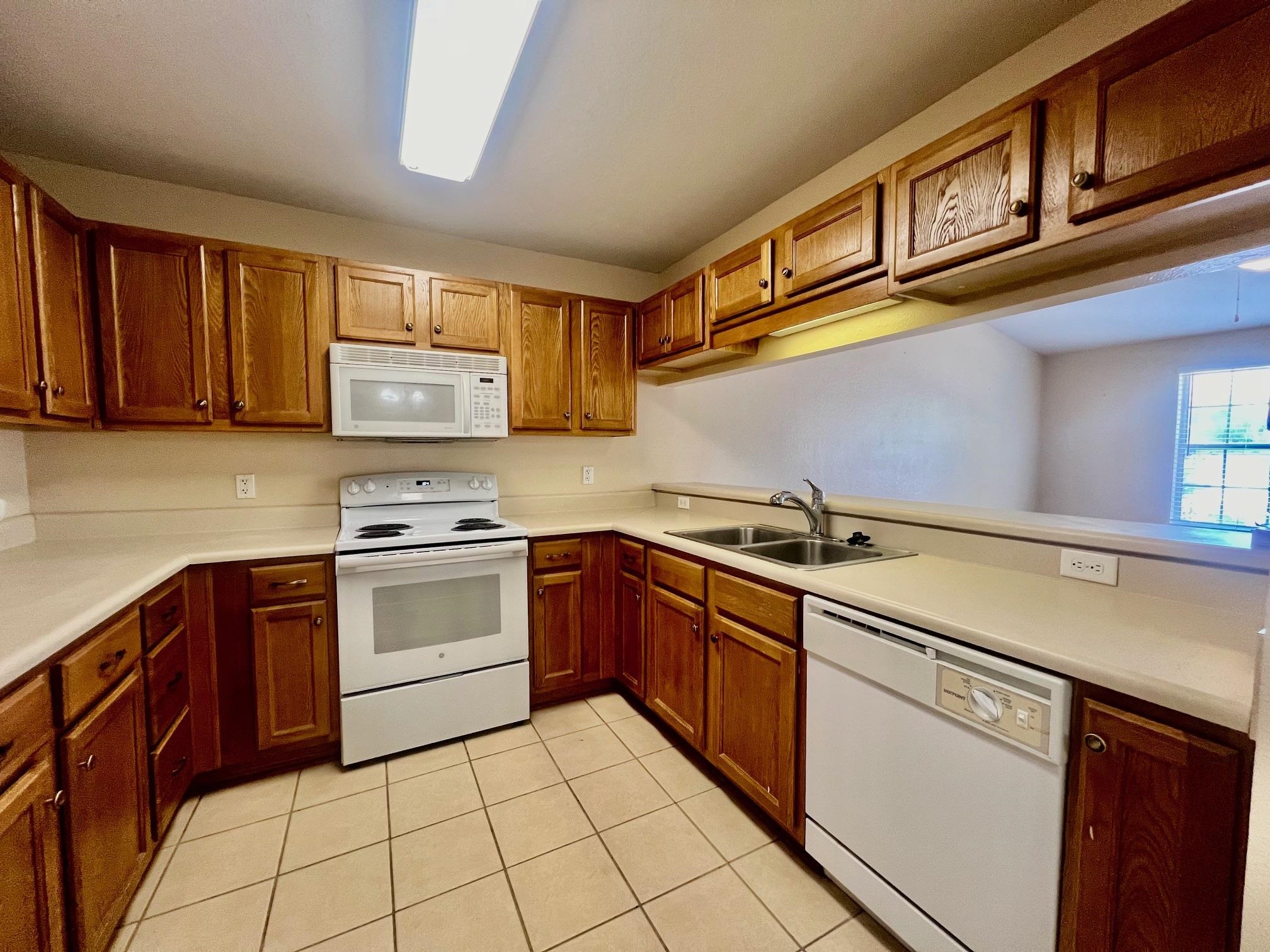 4434 Gearhart Road, Unit 2902 Tallahassee, FL 32303 - Photo 6 of 14