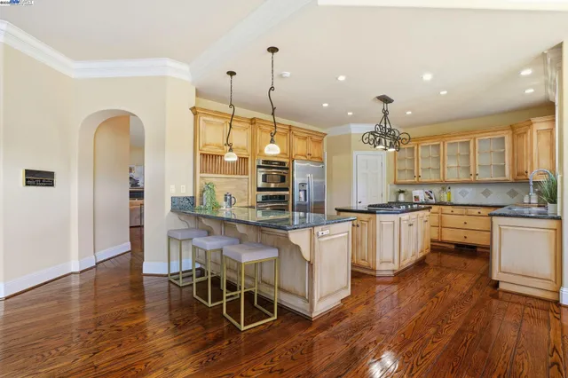 $3,399,000 | 5045 Blackhawk Drive, Danville, CA 94506