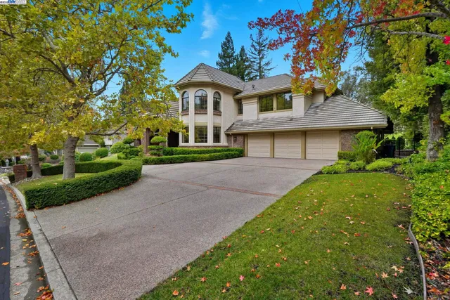 $3,399,000 | 5045 Blackhawk Drive, Danville, CA 94506