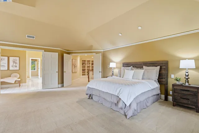 $3,399,000 | 5045 Blackhawk Drive, Danville, CA 94506