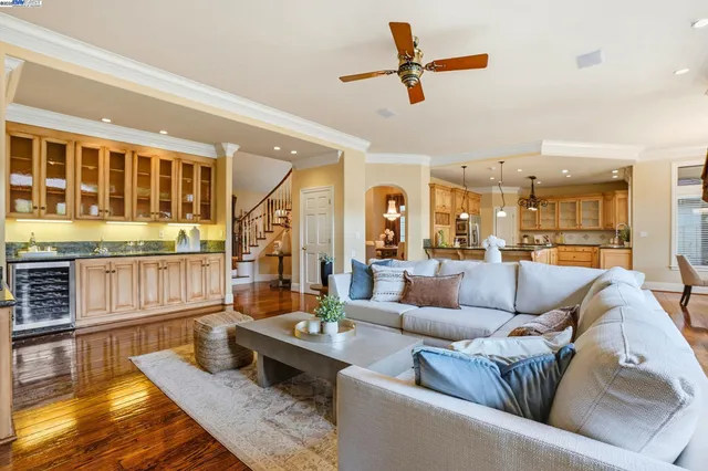 $3,399,000 | 5045 Blackhawk Drive, Danville, CA 94506